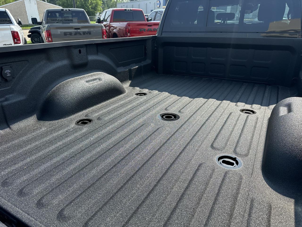 2026 Ram 3500 Big Horn Crew Cab Dually 4x4 | Cummins HO Turbo Diesel | Night Edition | 12IN Touchscreen Redwater AB