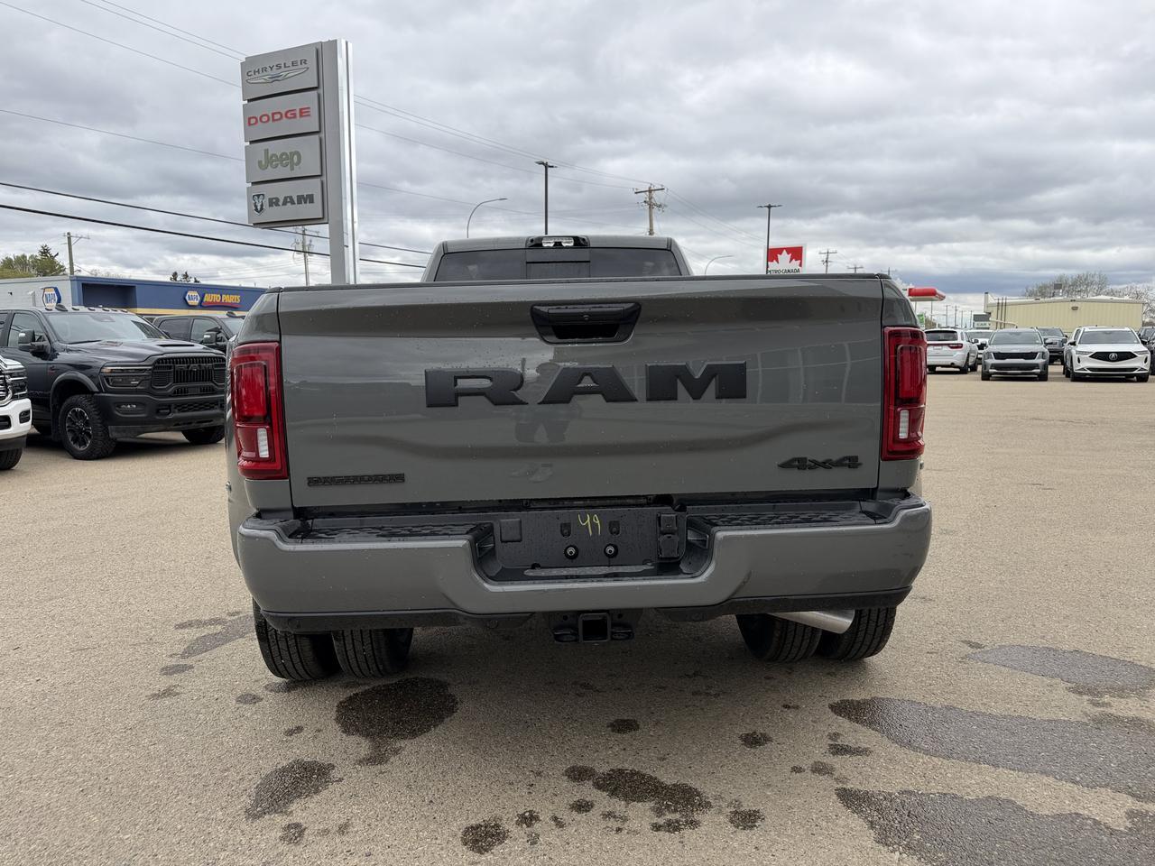 2026 Ram 3500 Big Horn Night Edition Crew Cab Dual Rear Wheels 4x4 | Cummins Diesel | 12IN Touchscreen | NAV Redwater AB