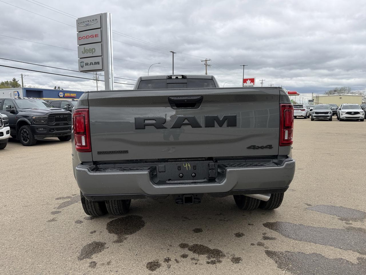 2026 Ram 3500 Big Horn Night Edition Crew Cab Dual Rear Wheels 4x4 | Cummins Diesel | 12IN Touchscreen | NAV Redwater AB