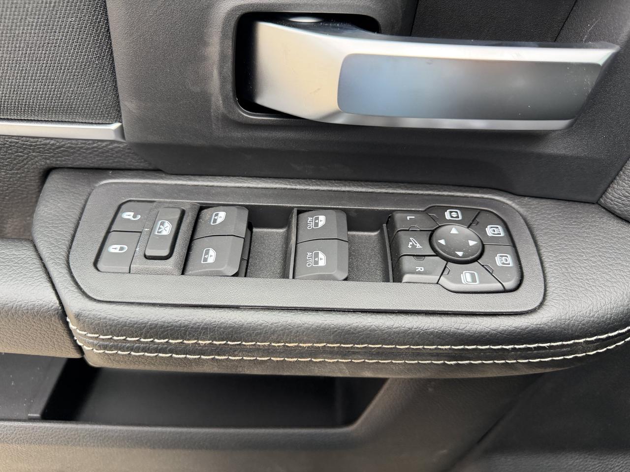 2026 Ram 3500 Big Horn Night Edition Crew Cab Dual Rear Wheels 4x4 | Cummins Diesel | 12IN Touchscreen | NAV Redwater AB