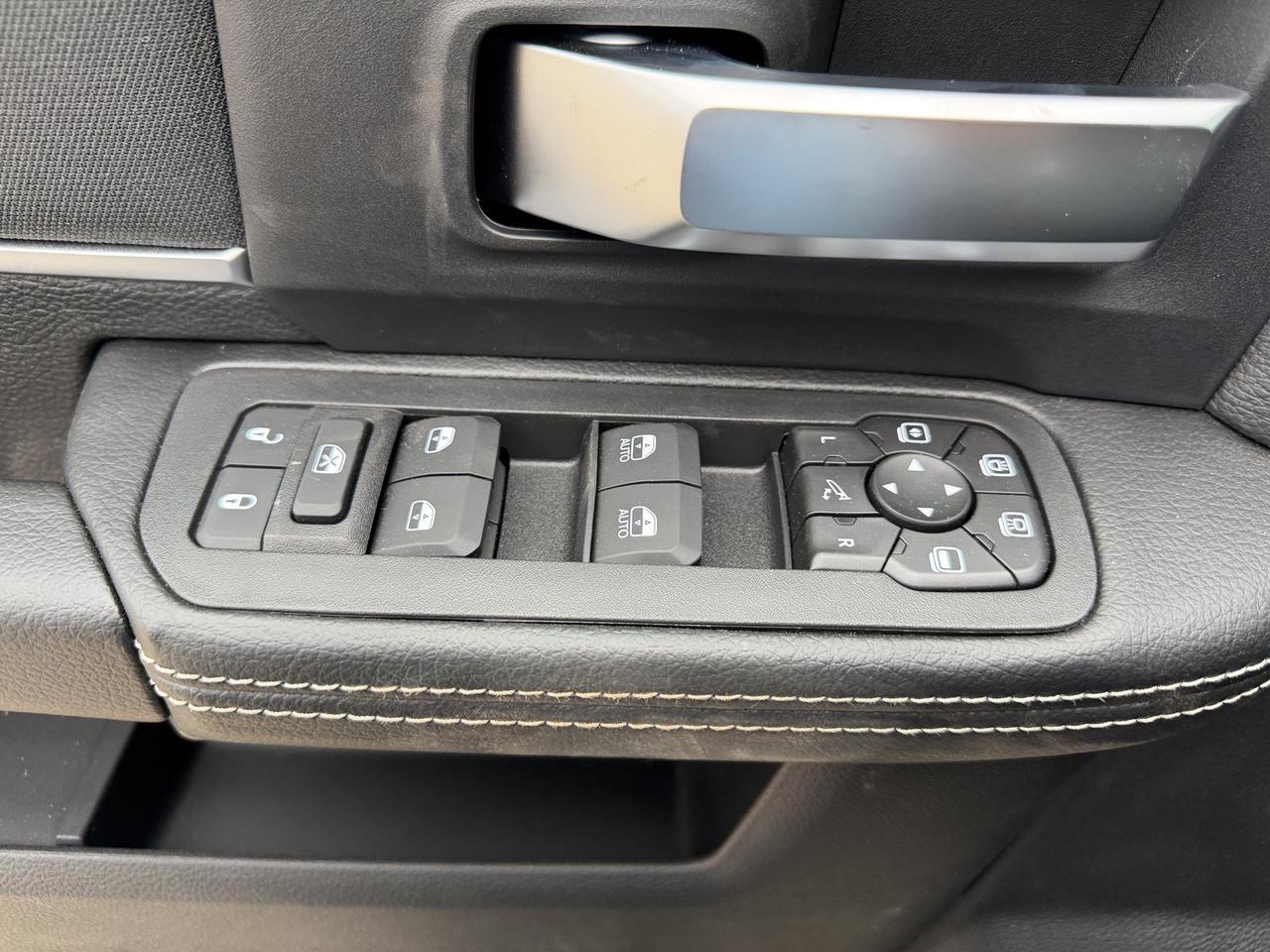 2026 Ram 3500 Big Horn Night Edition Crew Cab Dual Rear Wheels 4x4 | Cummins Diesel | 12IN Touchscreen | NAV Redwater AB