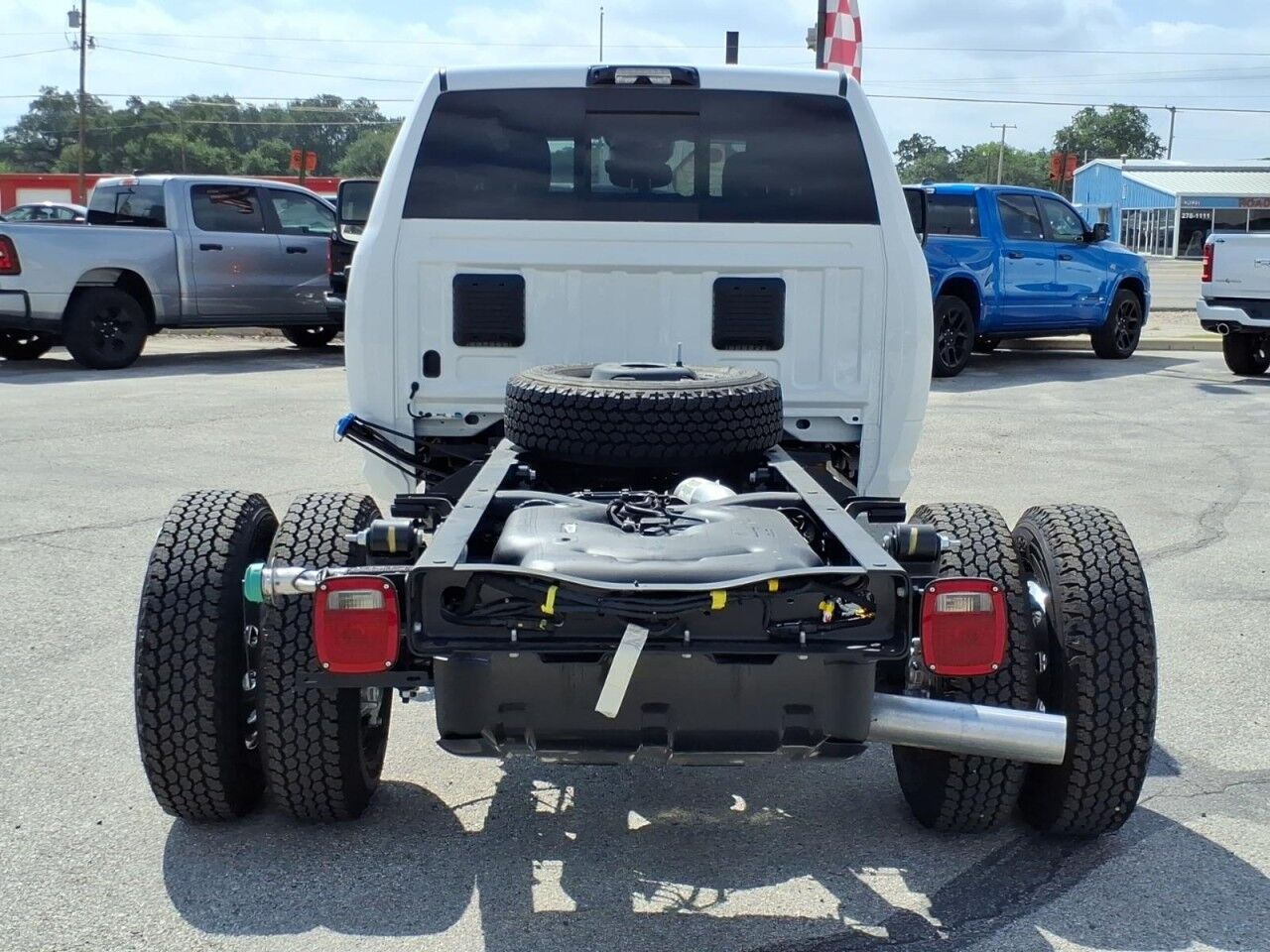2026 Ram 3500 Chassis Cab Big Horn Uvalde TX