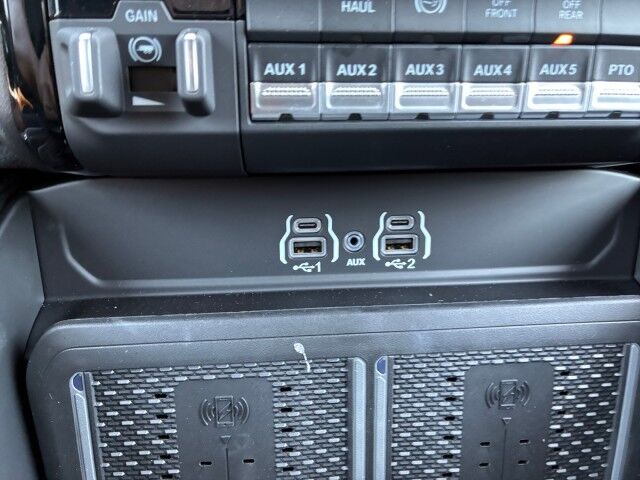 2026 Ram 3500 Chassis Cab Big Horn Burnet TX