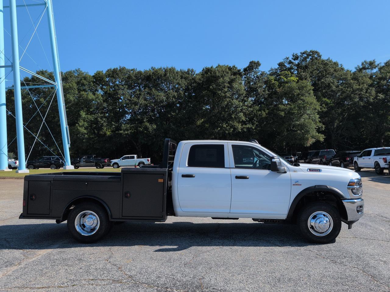 2026 Ram 3500 Chassis Cab Flatbed Winder GA