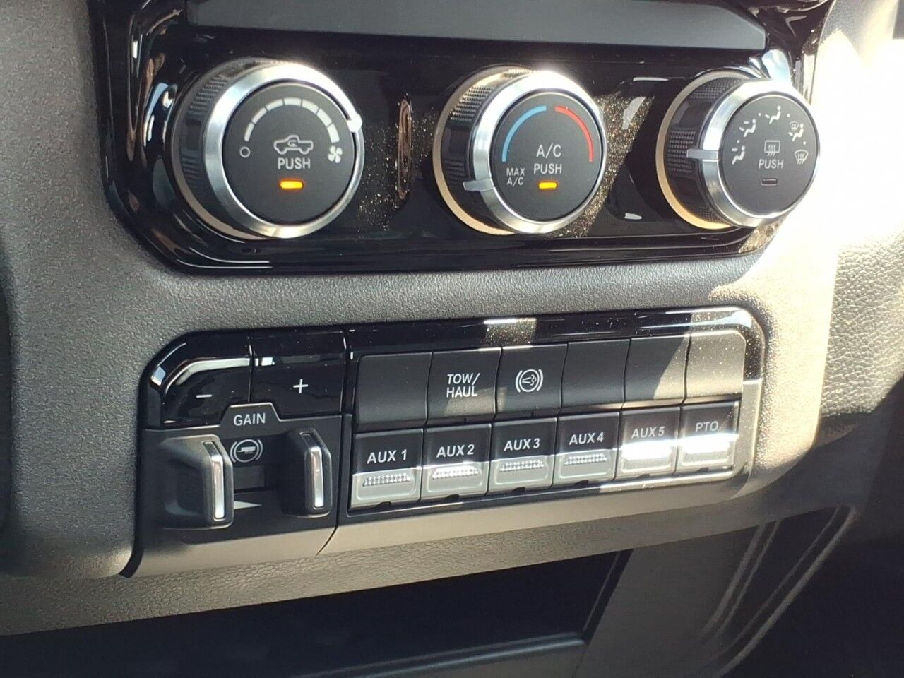 2026 Ram 3500 Chassis Cab Tradesman Uvalde TX