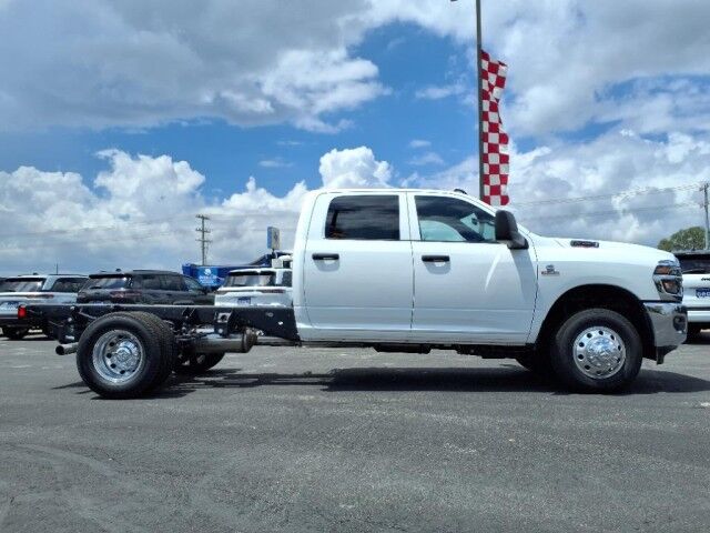 2026 Ram 3500 Chassis Cab Tradesman  TX