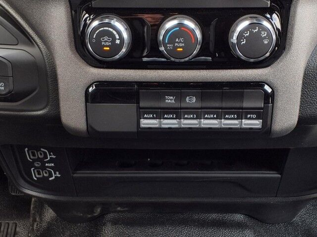 2026 Ram 3500 Chassis Cab Tradesman  TX