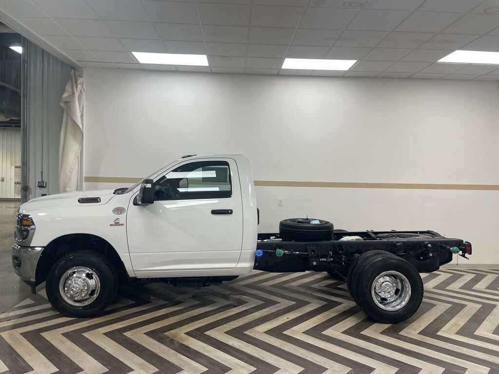 2026 Ram 3500 Chassis Tradesman