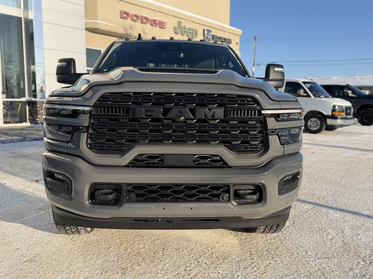 2026 Ram 3500 Crew Cab 4x4 Cummins Turbo Diesel | Ceramic Grey | Leather | Navigation Redwater AB