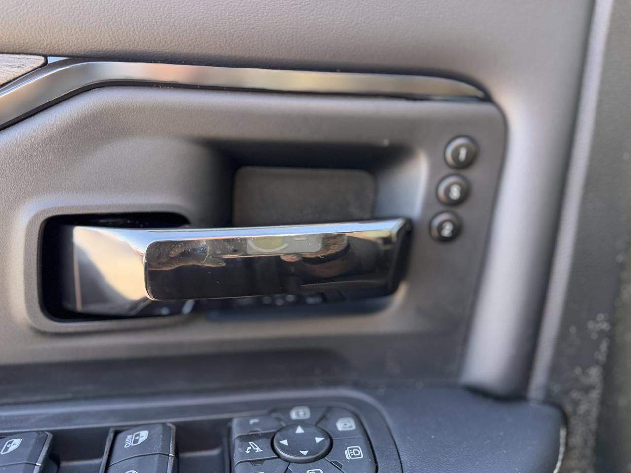 2026 Ram 3500 Crew Cab 4x4 Cummins Turbo Diesel | Ceramic Grey | Leather | Navigation Redwater AB