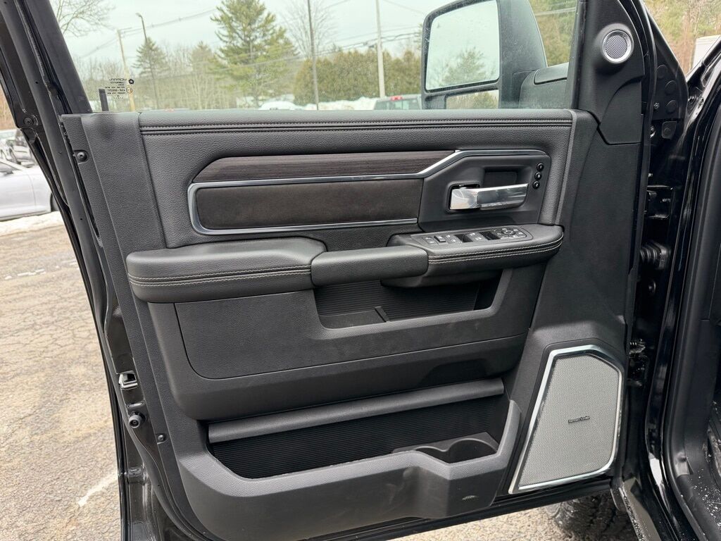 2026 Ram 3500 LARAMIE CREW CAB 4X4 6'4 BOX Orange MA