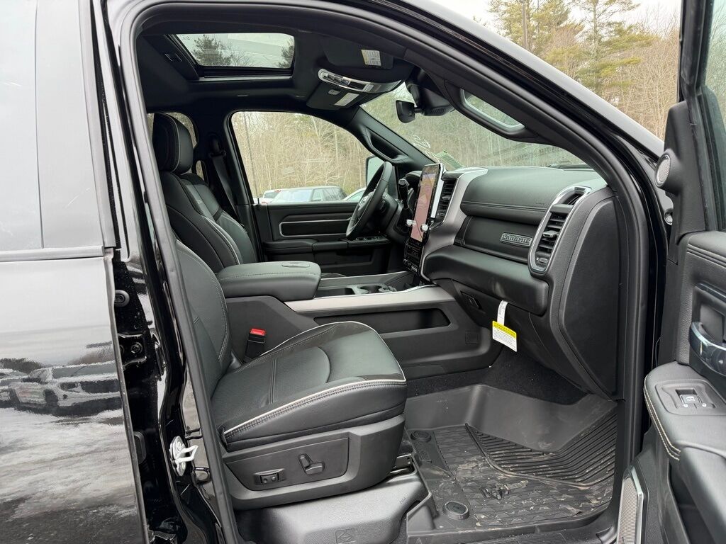 2026 Ram 3500 LARAMIE CREW CAB 4X4 6'4 BOX Orange MA