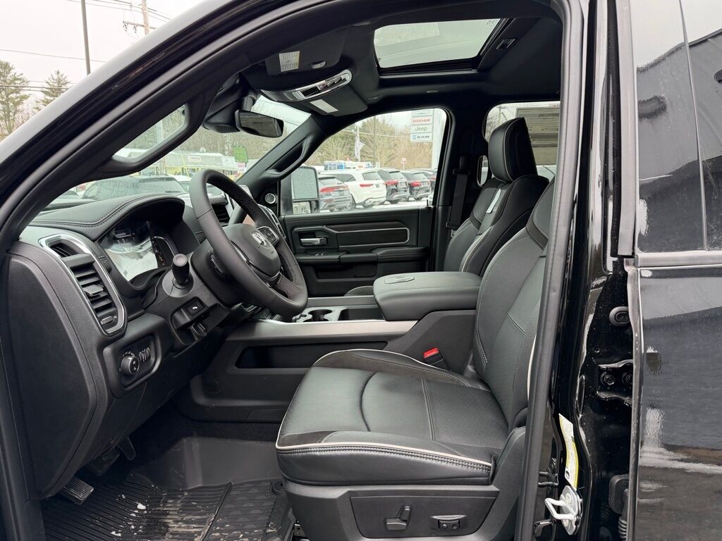 2026 Ram 3500 LARAMIE CREW CAB 4X4 6'4 BOX Orange MA