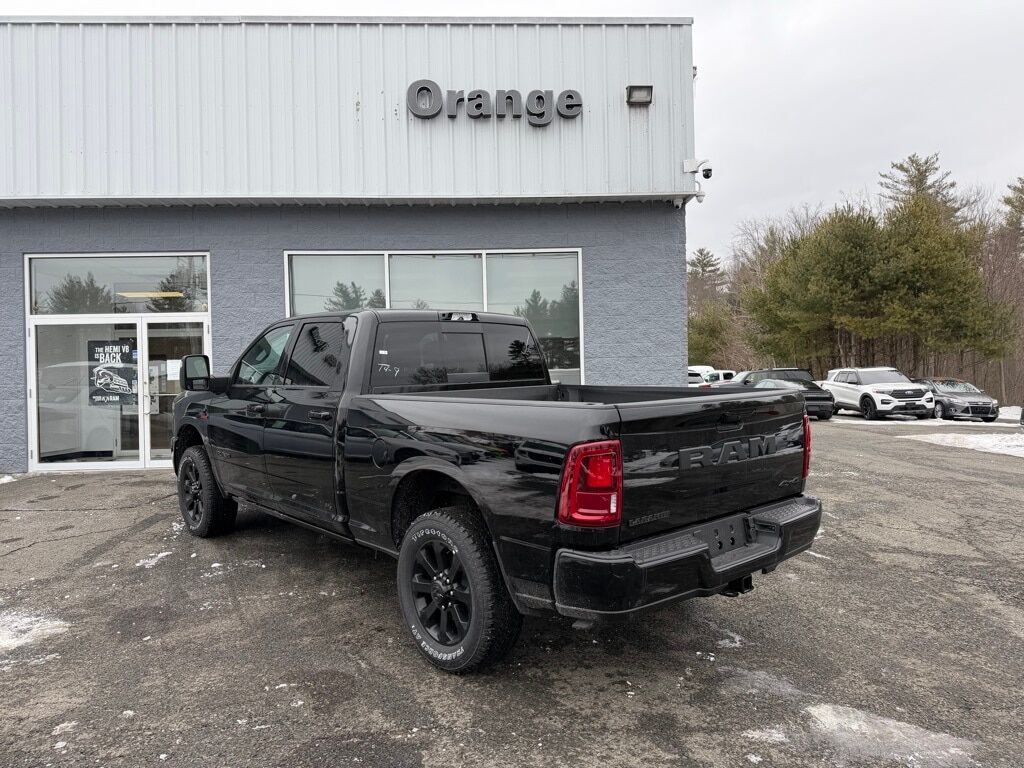 2026 Ram 3500 LARAMIE CREW CAB 4X4 6'4 BOX