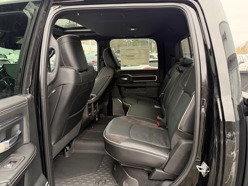 2026 Ram 3500 LARAMIE CREW CAB 4X4 8' BOX Orange MA