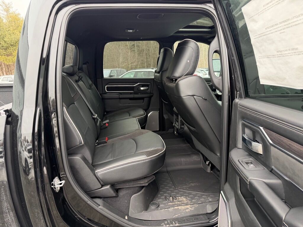 2026 Ram 3500 LARAMIE CREW CAB 4X4 8' BOX Orange MA