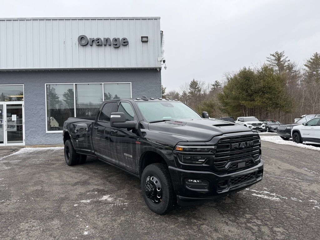 2026 Ram 3500 LARAMIE CREW CAB 4X4 8' BOX Orange MA