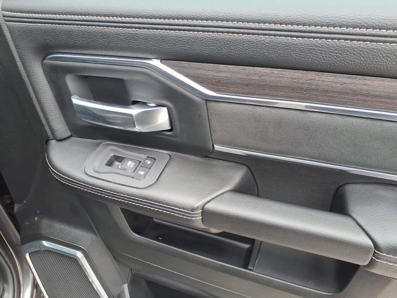 2026 Ram 3500 Laramie Uvalde TX