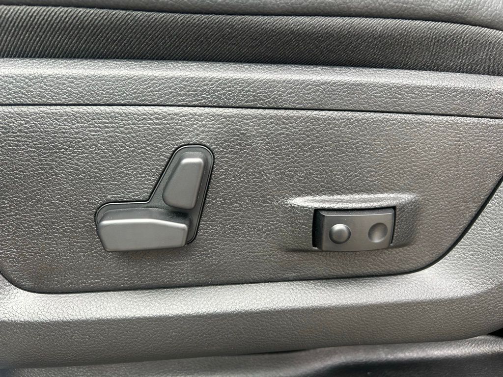 2026 Ram 3500 Laramie Crestwood KY