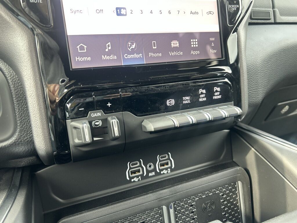 2026 Ram 3500 Laramie Crestwood KY