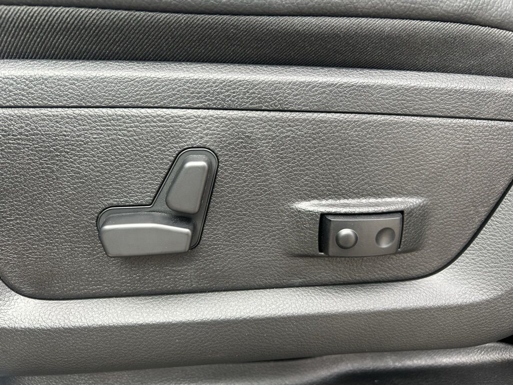 2026 Ram 3500 Laramie Crestwood KY