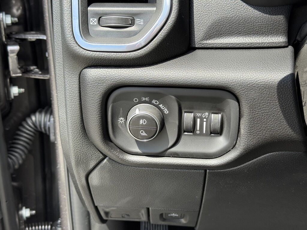 2026 Ram 3500 Laramie Crestwood KY