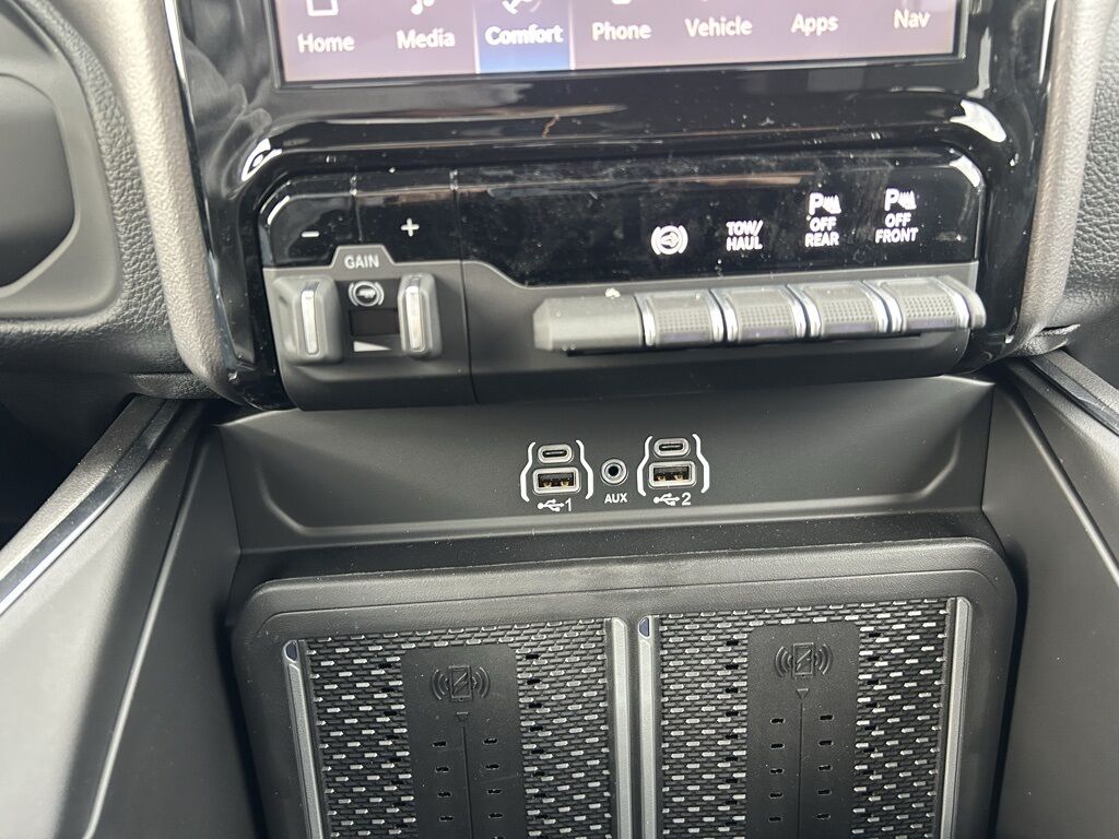 2026 Ram 3500 Laramie Crestwood KY