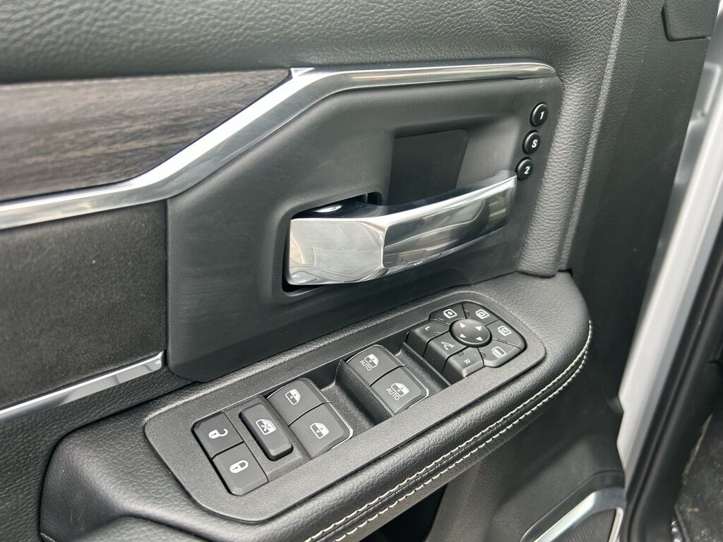 2026 Ram 3500 Laramie Crestwood KY