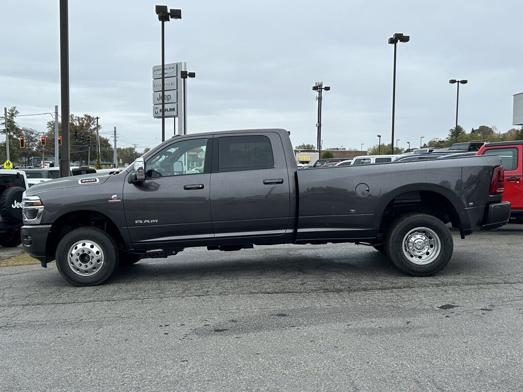 2026 Ram 3500 Laramie Crestwood KY