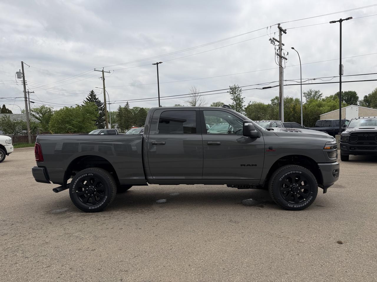 2026 Ram 3500 Laramie Crew Cab 4x4 | Black Leather Heated Vented Seats | Dual Charging | 5th Wheel Towing Redwater AB