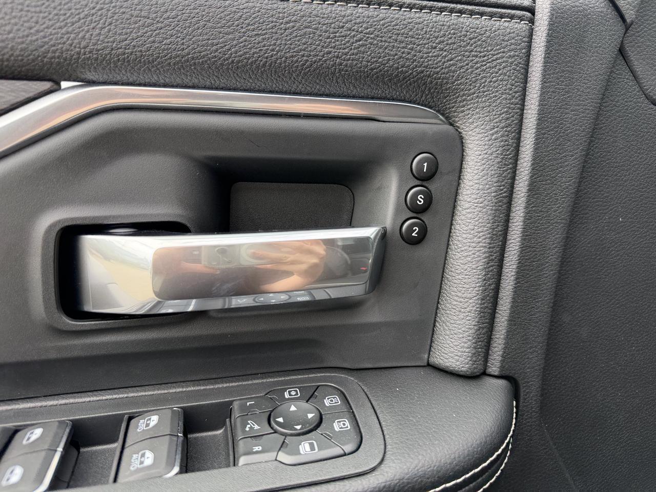 2026 Ram 3500 Laramie Crew Cab 4x4 | Cummins Diesel | Black Leather | Heated Vented Seats | 5th Wheel Prep Redwater AB