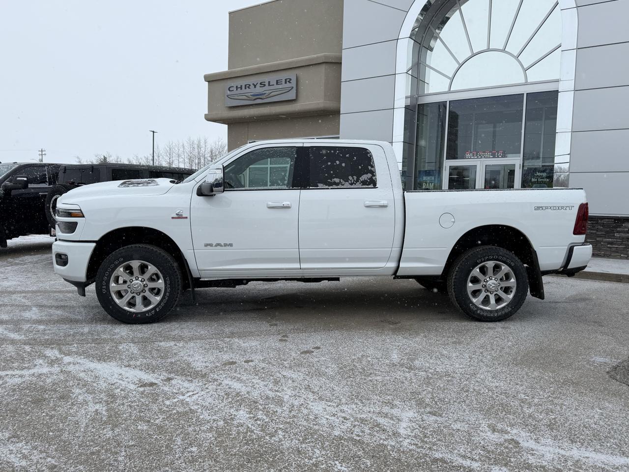 2026 Ram 3500 Laramie Crew Cab 4x4 | Cummins HO Turbo Diesel | 8-Speed Auto | Leather Heated & Vented Seats Redwater AB