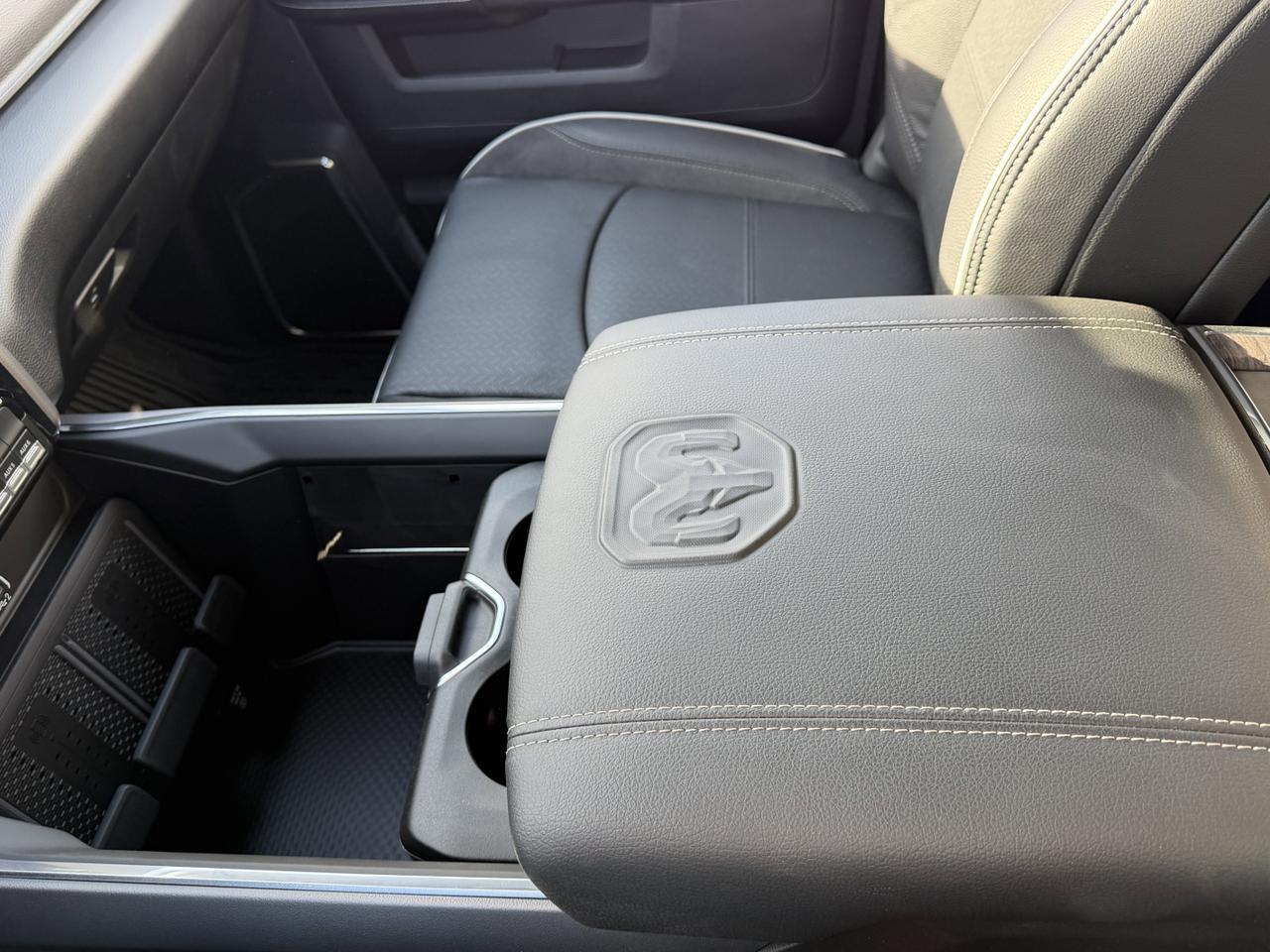 2026 Ram 3500 Laramie Crew Cab 4x4 | Cummins Turbo Diesel | Bright White | NAV | Heated Seats | Backup Camera Redwater AB