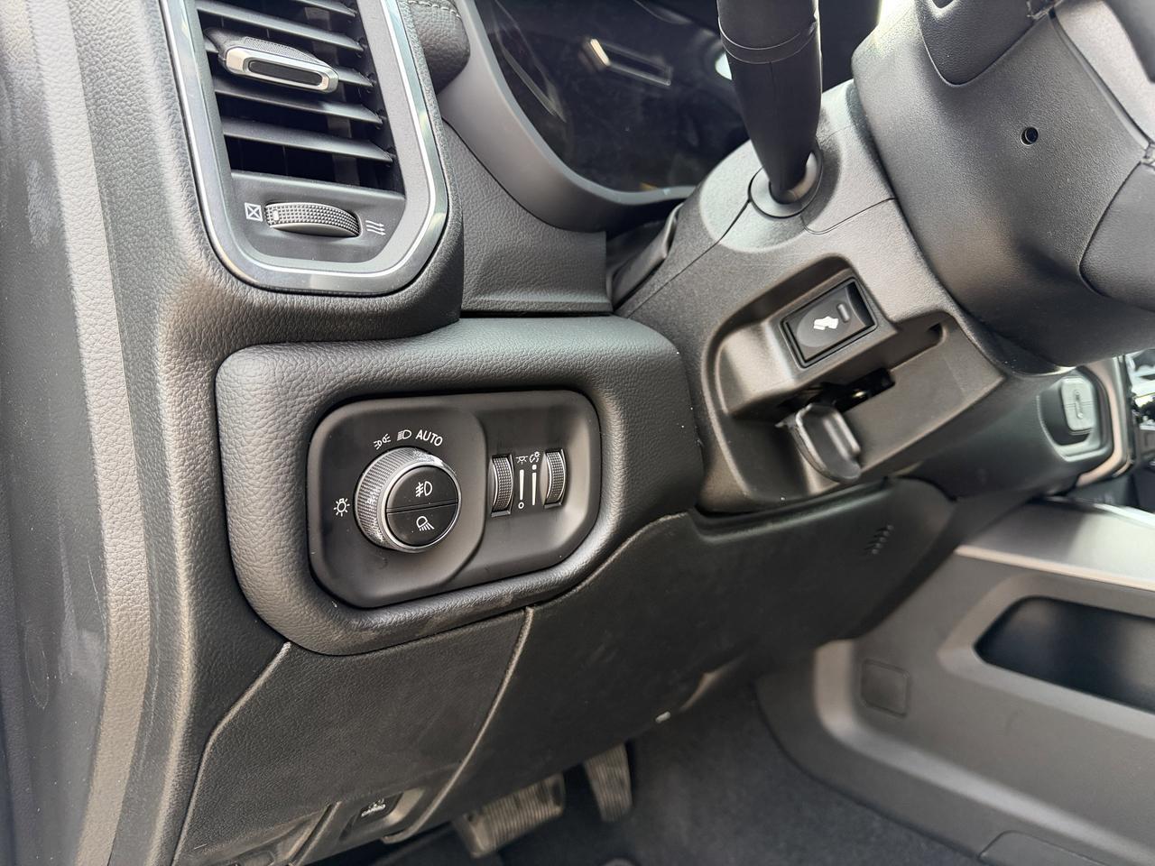 2026 Ram 3500 Laramie Crew Cab 4x4 | Night Edition | NAV | 12IN Display | Leather Heated Vented Seats Redwater AB