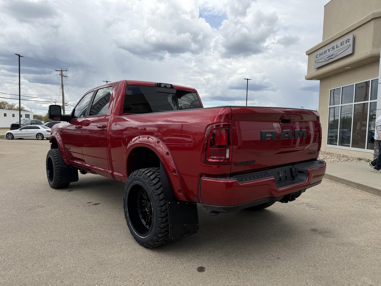 2026 Ram 3500 Laramie  Crew Cab 4x4 | Rig Ready Ram | Cummins Diesel | Leather Heated Vented Seats | Sunroof Redwater AB