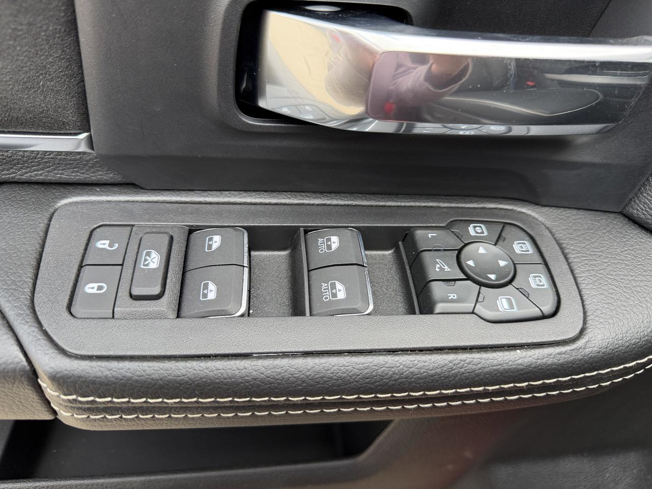 2026 Ram 3500 Laramie  Crew Cab 4x4 | Rig Ready Ram | Cummins Diesel | Leather Heated Vented Seats | Sunroof Redwater AB