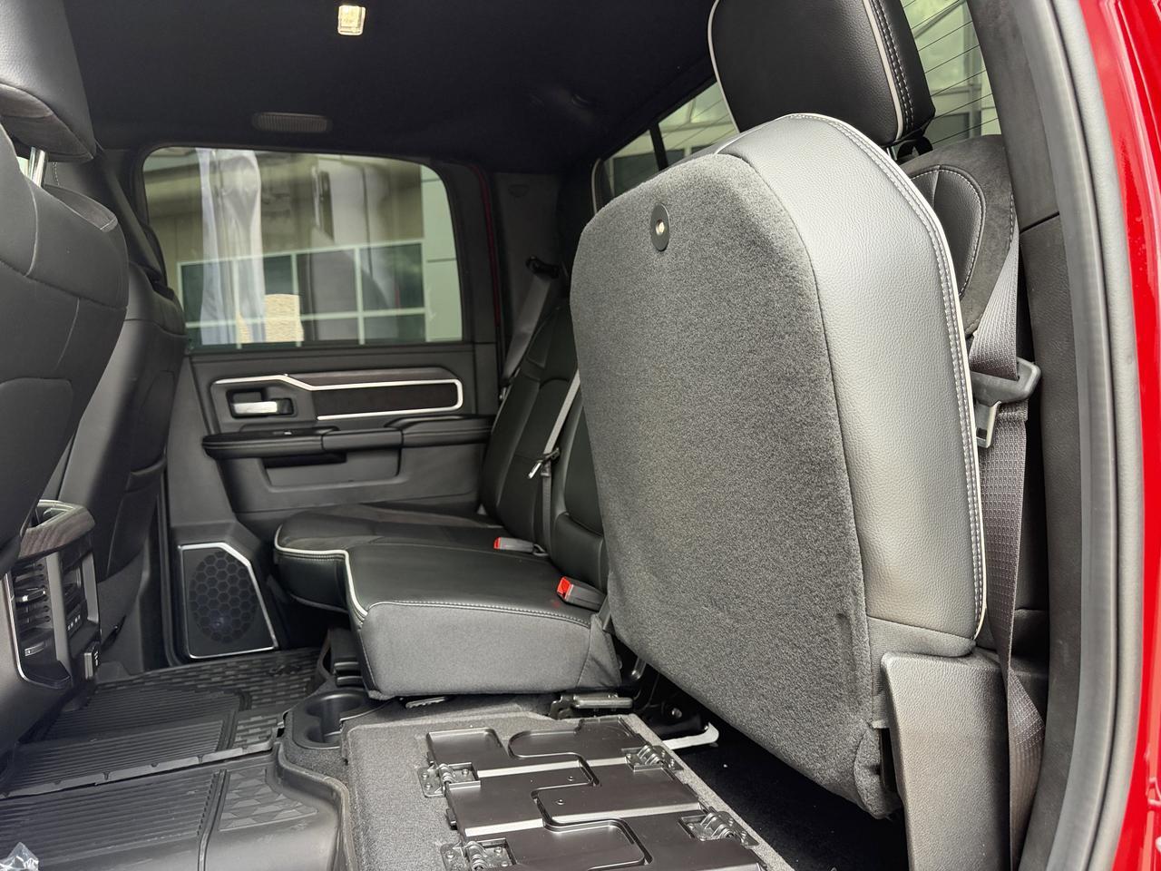 2026 Ram 3500 Laramie  Crew Cab 4x4 | Rig Ready Ram | Cummins Diesel | Leather Heated Vented Seats | Sunroof Redwater AB