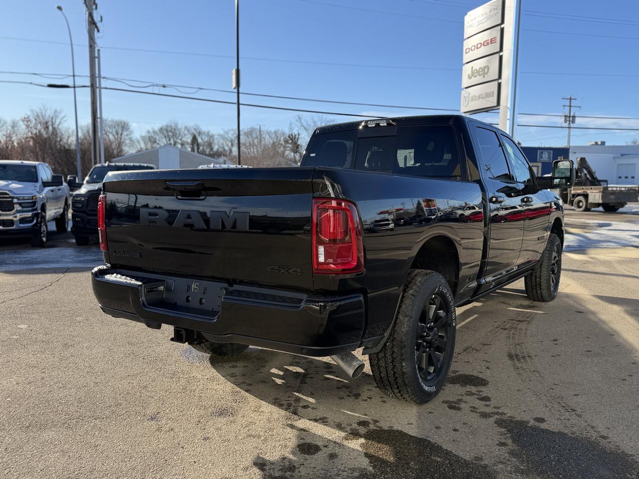 2026 Ram 3500 Laramie Crew Cab 4x4 | Rig Ready Ram | Leather | 12IN Display | NAV | Sunroof | Heated Vented Seats Redwater AB