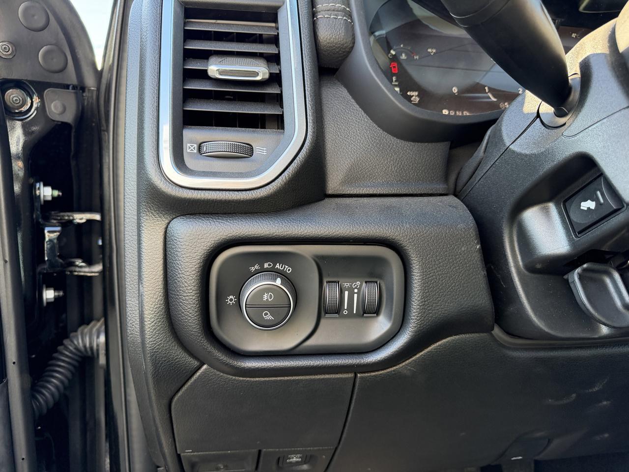 2026 Ram 3500 Laramie Crew Cab 4x4 Long Box | Cummins Diesel | Leather | Heated Vented Seats | NAV | 12IN Display Redwater AB