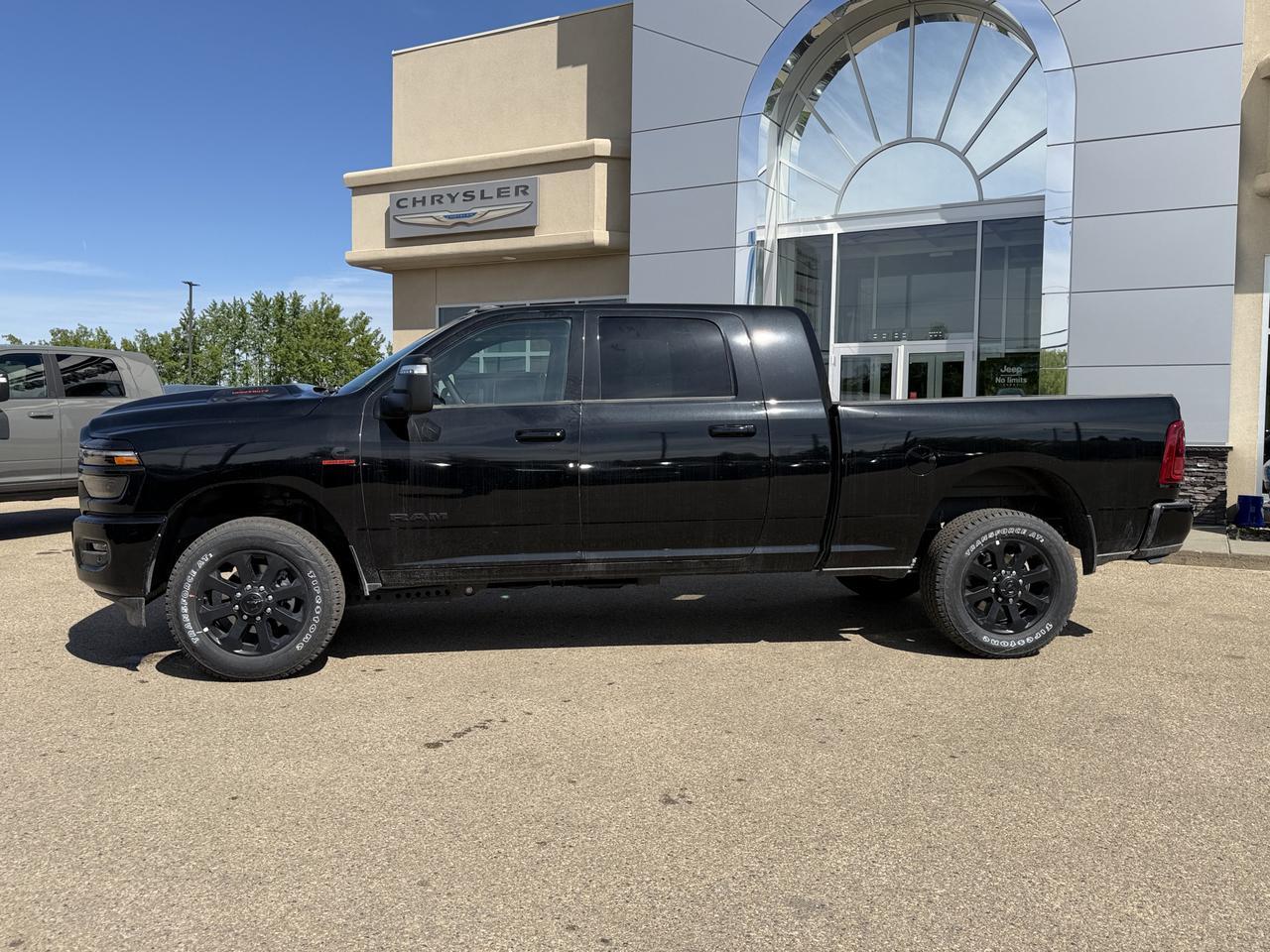 2026 Ram 3500 Laramie Mega Cab 4x4 | Cummins Diesel | Night Edition | Black Leather | 5th Wheel Prep | Sunroof Redwater AB