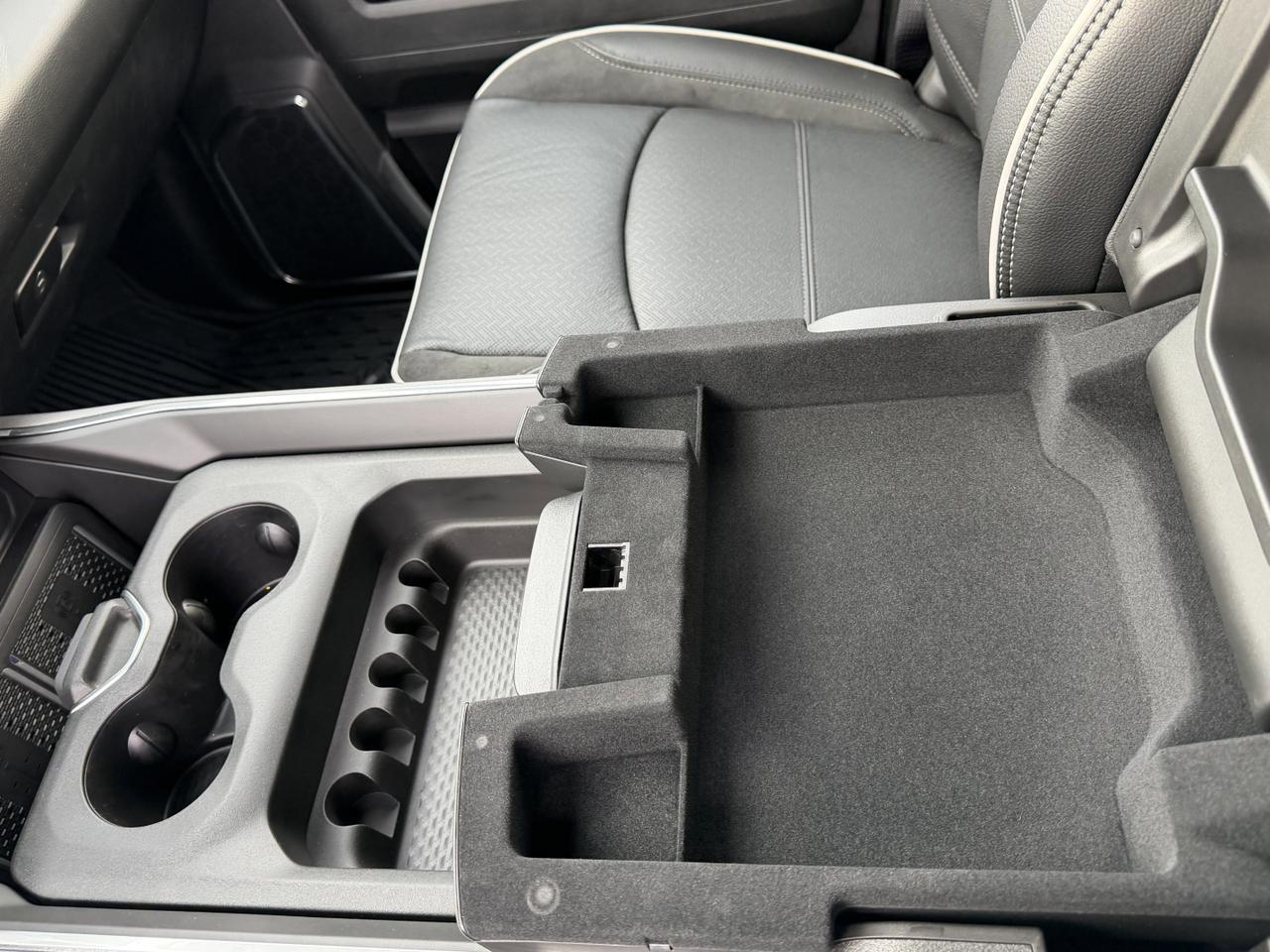 2026 Ram 3500 Laramie Mega Cab 4x4 Rig Ready RAM | Cummins Diesel | 12IN Display | 5th Wheel Prep | 20IN Wheels Redwater AB