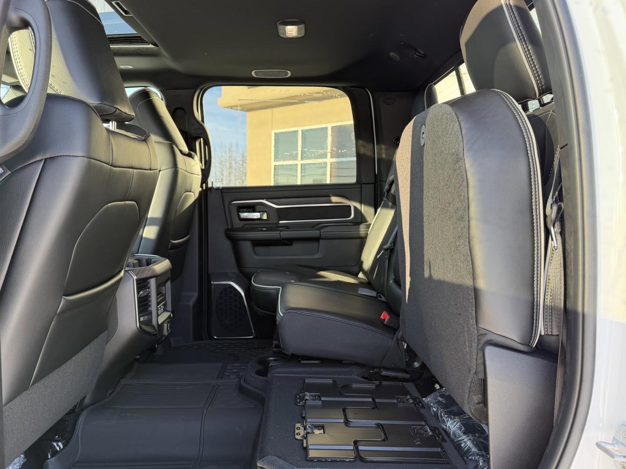 2026 Ram 3500 Laramie Night Edition 4x4 | 6.7L Cummins HO Turbo Diesel | Power Sunroof | Heated Ventilated Seats Redwater AB