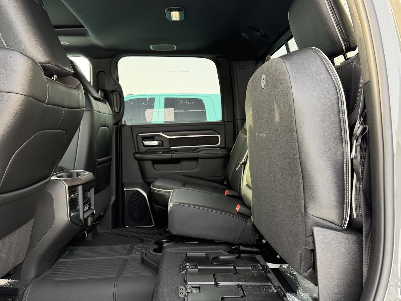2026 Ram 3500 Laramie Night Edition Crew Cab | Rig Ready Ram |  Diesel | Leather | Sunroof | Towing | Sport Hood Redwater AB