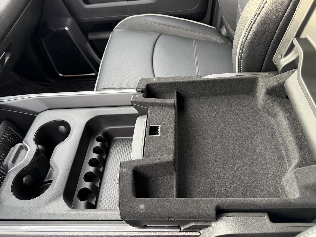 2026 Ram 3500 Laramie Night Edition Crew Cab | Rig Ready Ram |  Diesel | Leather | Sunroof | Towing | Sport Hood Redwater AB