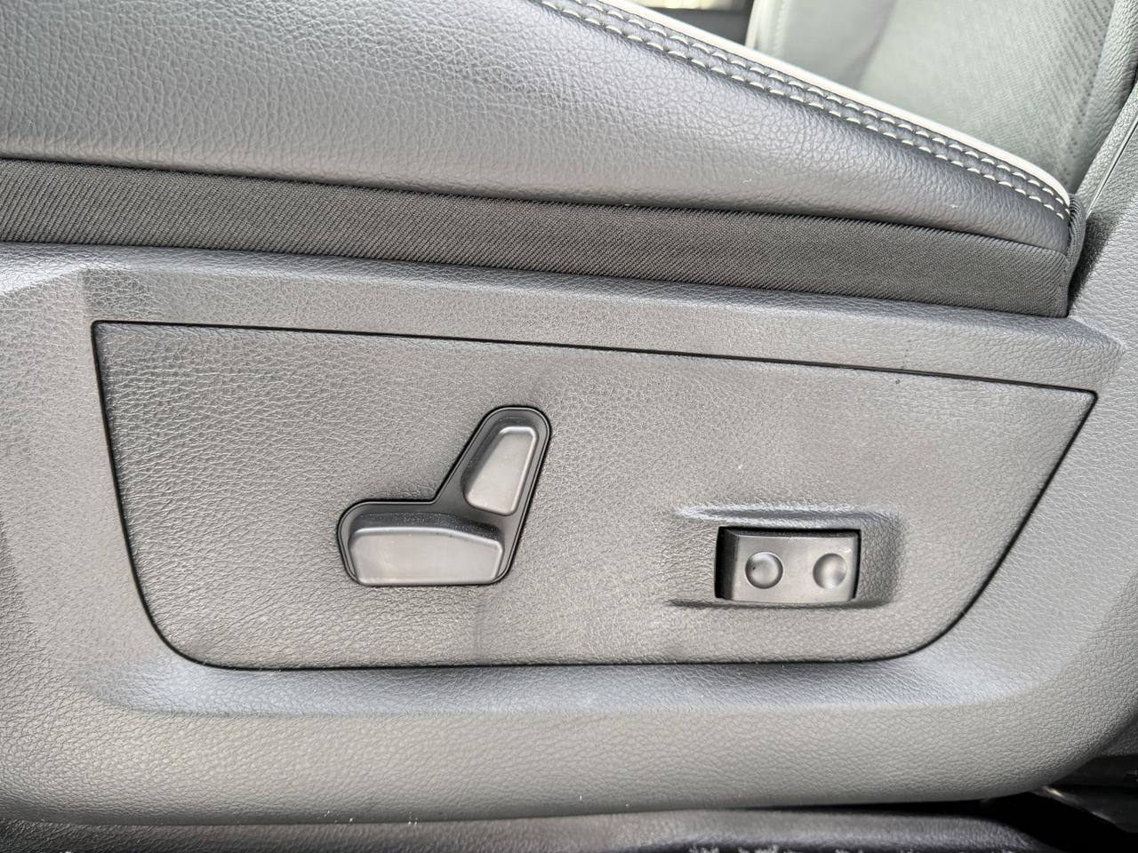 2026 Ram 3500 Laramie Night Edition Crew Cab 4x4 | Cummins Diesel | Leather | Sunroof | Towing | Sport Hood Redwater AB