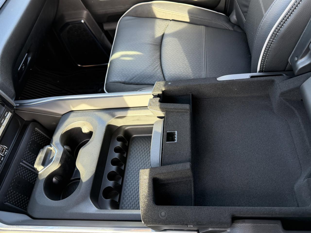 2026 Ram 3500 Laramie Night Edition Crew Cab 4x4 | Cummins Diesel | Leather | Towing | Sunroof Redwater AB