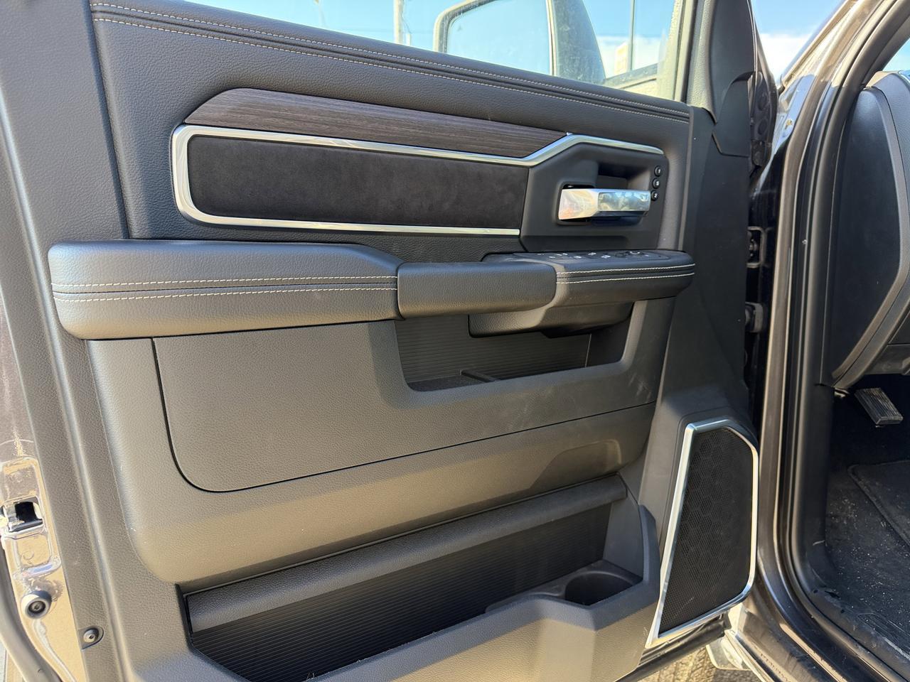 2026 Ram 3500 Laramie Night Edition Crew Cab 4x4 | Cummins Diesel | NAV | Leather | Heated Vented Seats Redwater AB