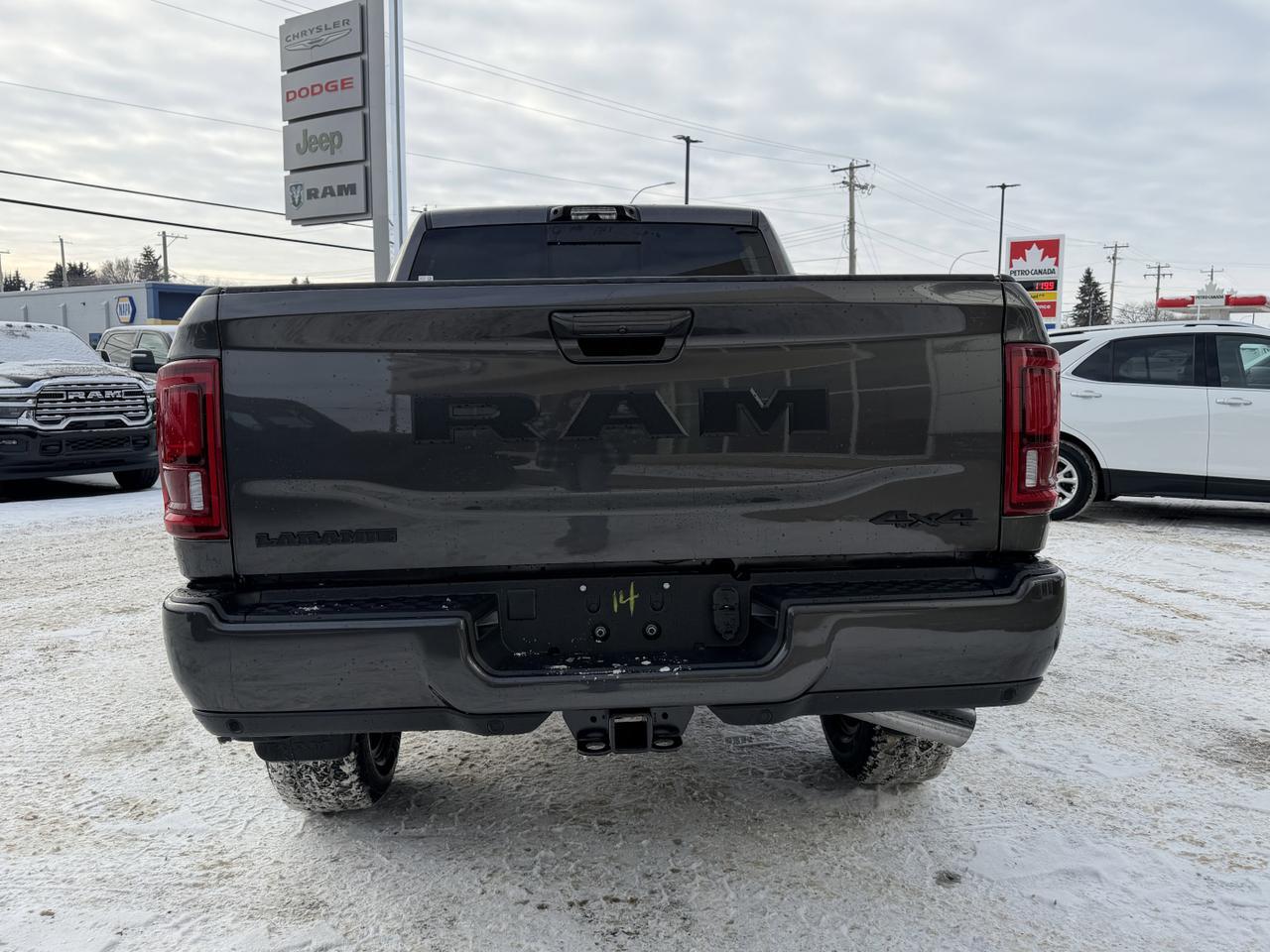 2026 Ram 3500 Laramie Night Edition Crew Cab 4x4 | Cummins Diesel | Sunroof | NAV | 5th Wheel Prep | 20IN Wheels Redwater AB