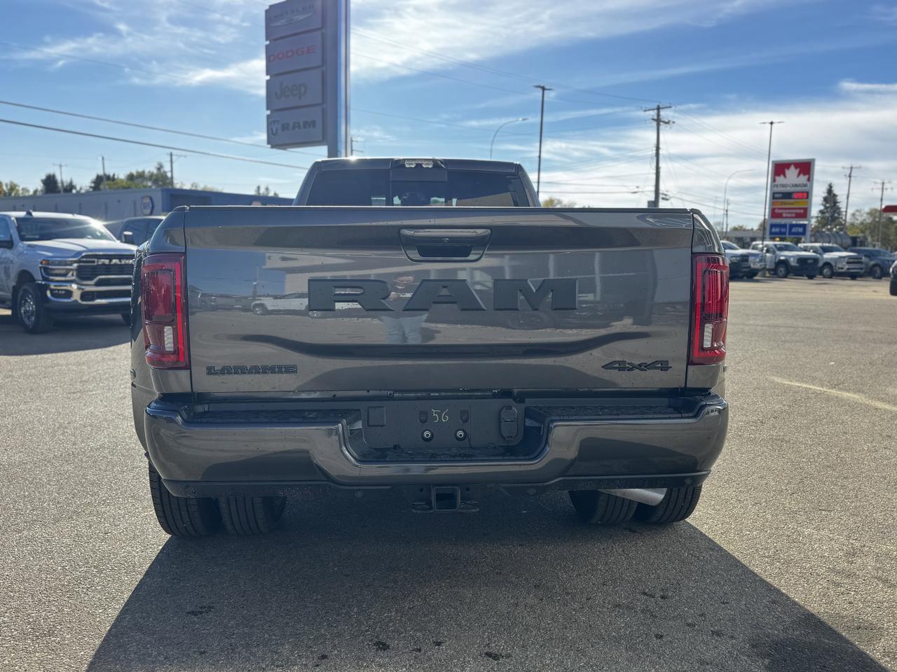 2026 Ram 3500 Laramie Night Edition Dually Crew Cab 4x4 | Cummins Diesel | Towing | Leather | Backup Camera Redwater AB
