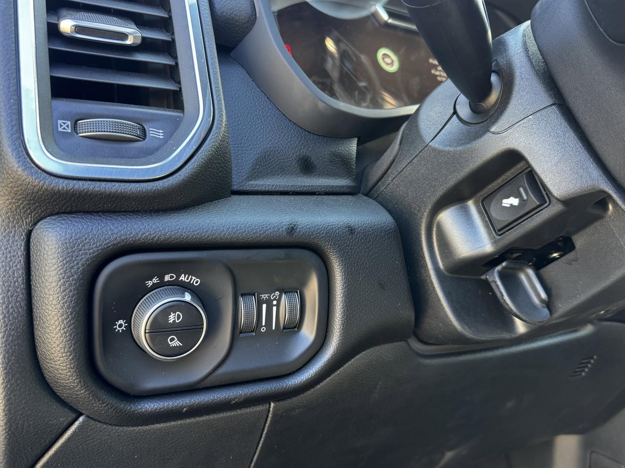 2026 Ram 3500 Laramie Night Edition Dually Crew Cab 4x4 | Cummins Diesel | Towing | Leather | Backup Camera Redwater AB